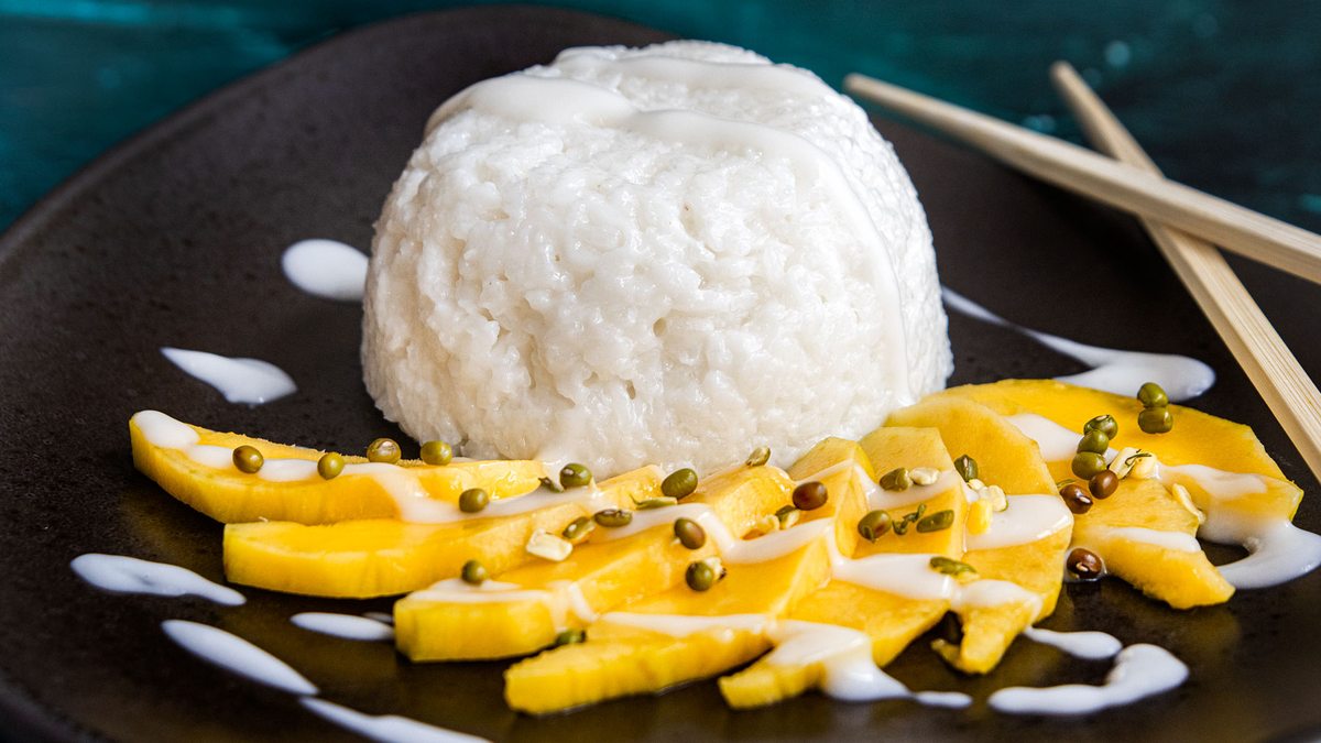 Mango Sticky Rice | Kokos-Klebereis | Rezept - eat.de