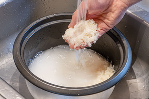 Reis gründlich waschen