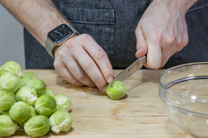 Rosenkohl halbieren