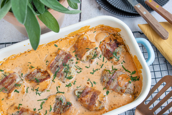 Lende im Speckmantel aus dem Backofen