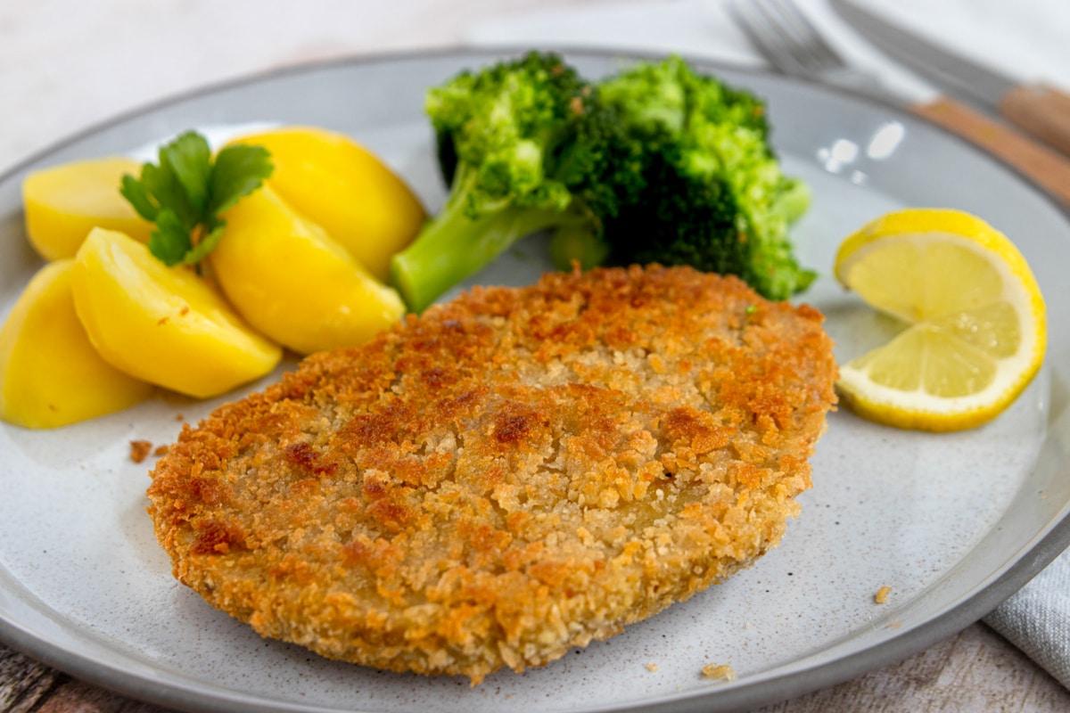 Panierte Schnitzel aufwärmen | Anleitung - eat.de Panierte Schnitzel aufwärmen | Anleitung - eat.de