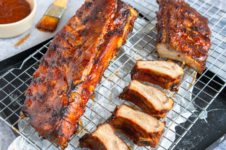 Spareribs bei Niedrigtemperatur im Backofen garen