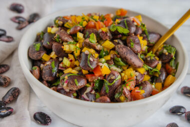 Steirischer Käferbohnensalat mit Kürbiskernöl