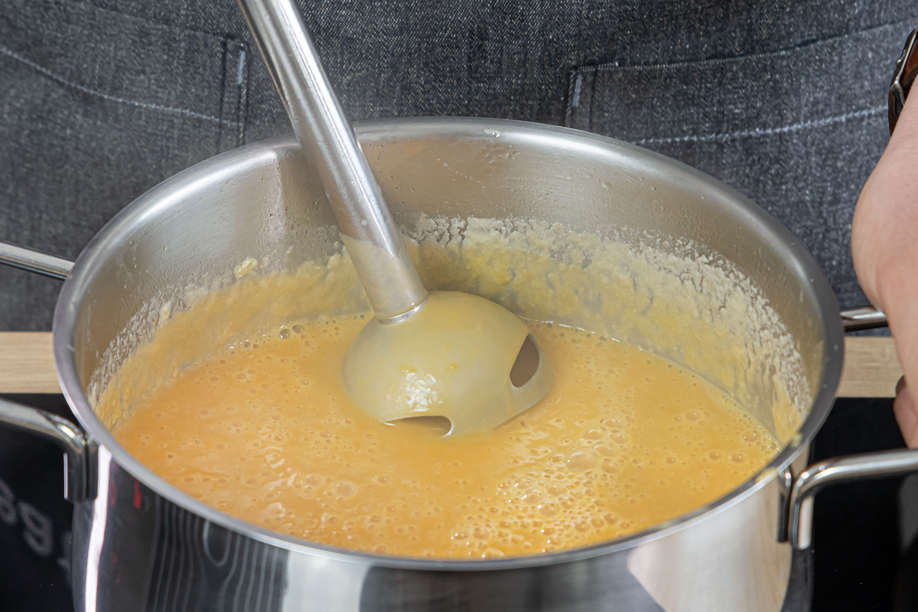 Süßkartoffelsuppe pürieren