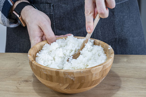 Sushireis würzen