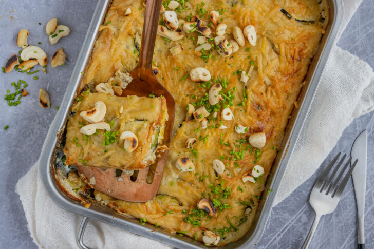 Veganer Kartoffelauflauf mit Zucchini