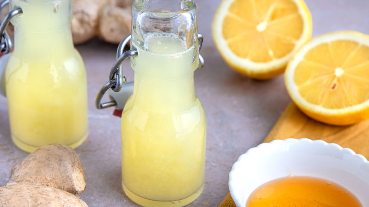 Zitronen-Ingwer-Shot mit Honig | Rezept