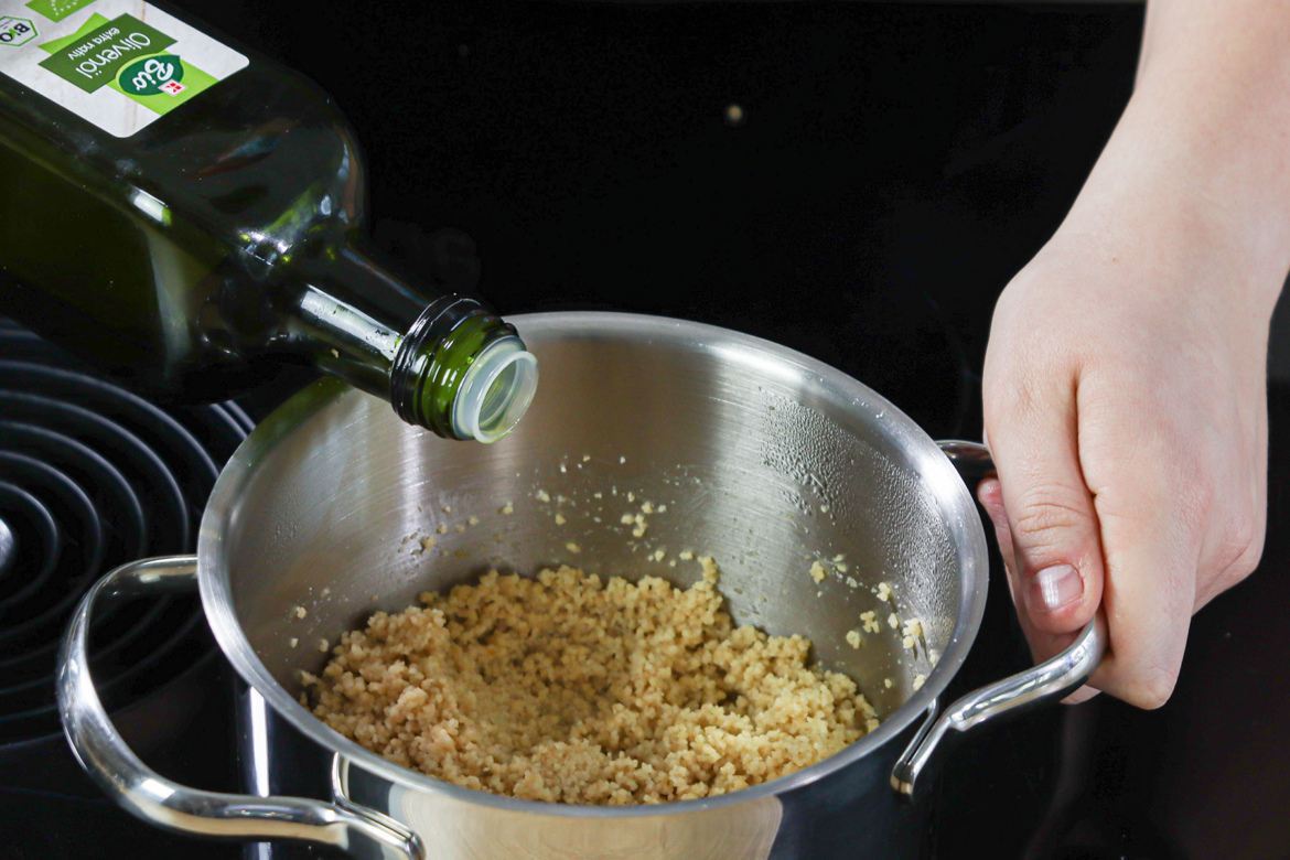 Couscous richtig zubereiten Grundrezept Rezept eat.de