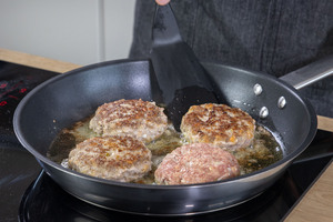 Bouletten anbraten