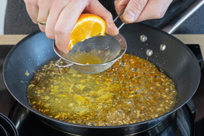 Orange auspressen