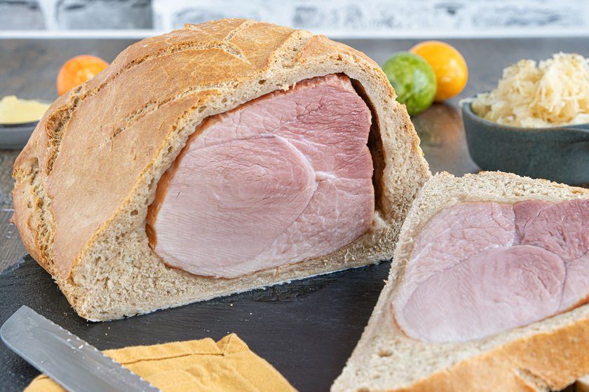 Osterschinken im Brotteig