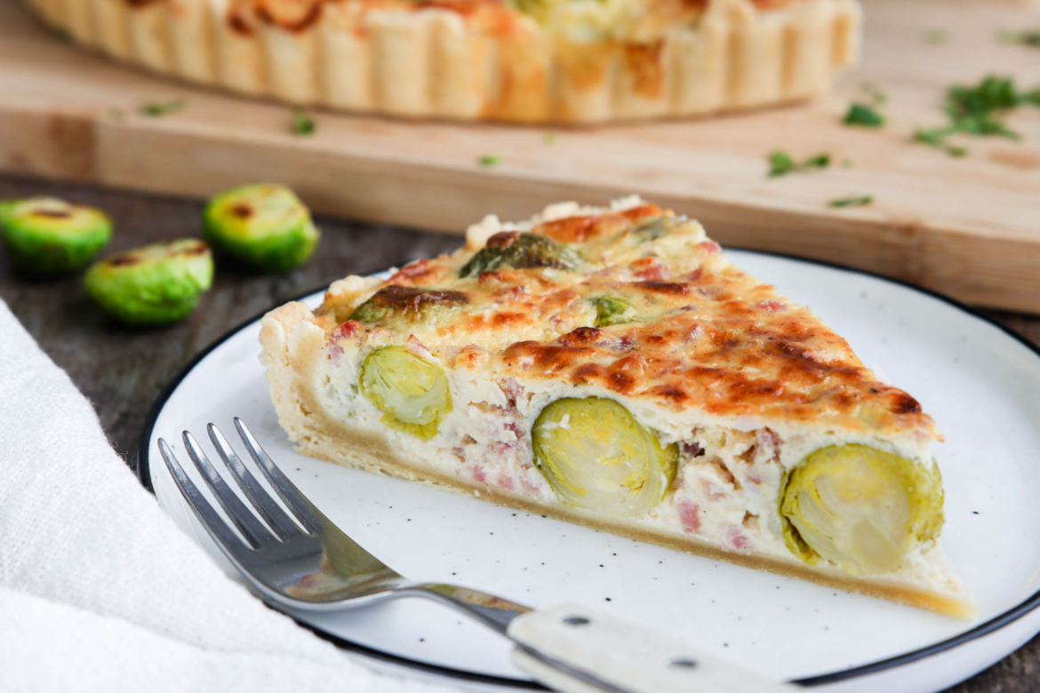 Rosenkohlquiche mit Speck.