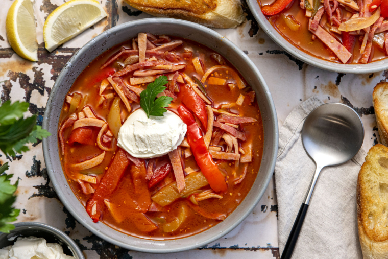 Einfache Soljanka mit Letscho | Rezept