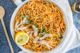 Italienische Spaghetti mit Thunfisch
