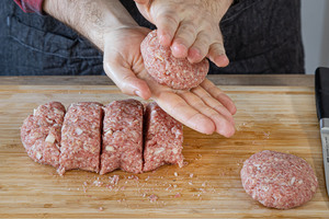 Beefsteaks formen
