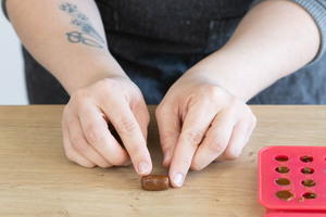 Karamellbonbon formen