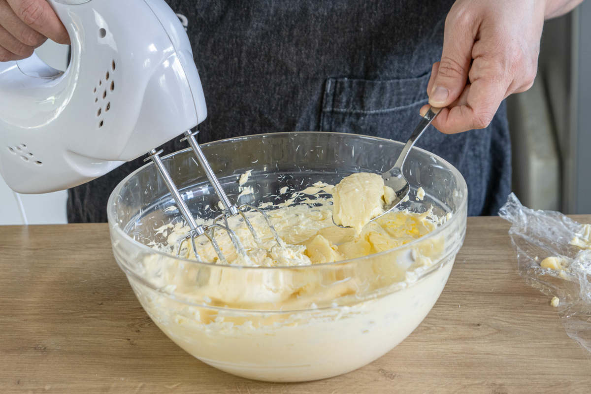 Deutsche Buttercreme mit Pudding Rezept eat.de