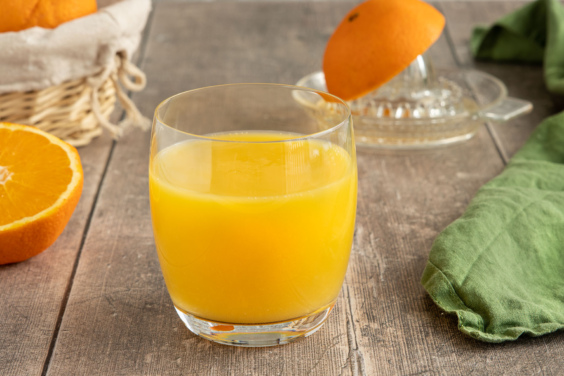 Was ist der Unterschied zwischen Saft, Nektar und Konzentrat? - eat.de