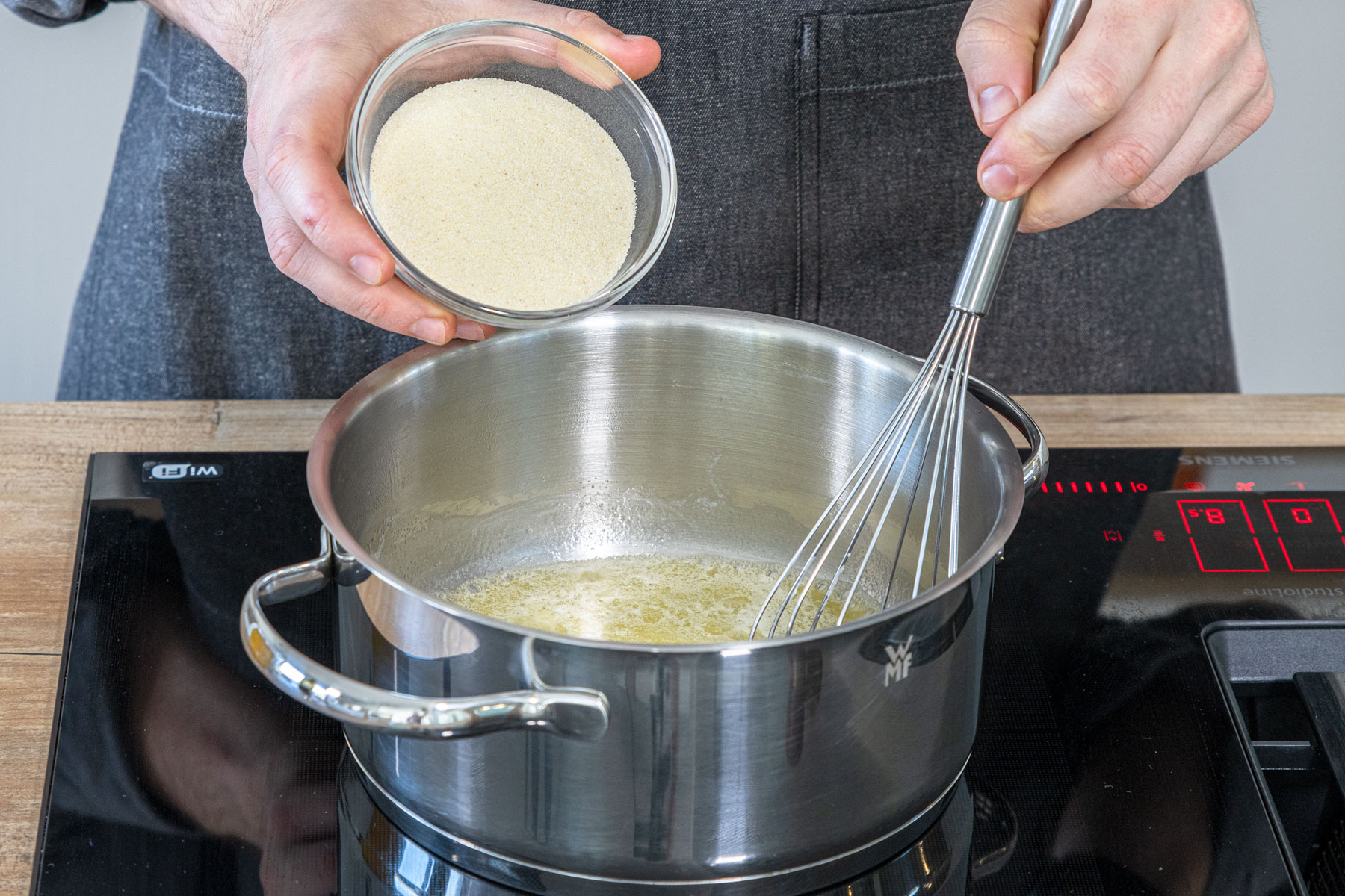 Gebrannte Grießsuppe