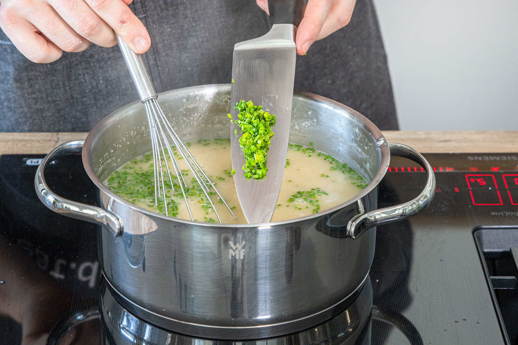 Gebrannte Grießsuppe