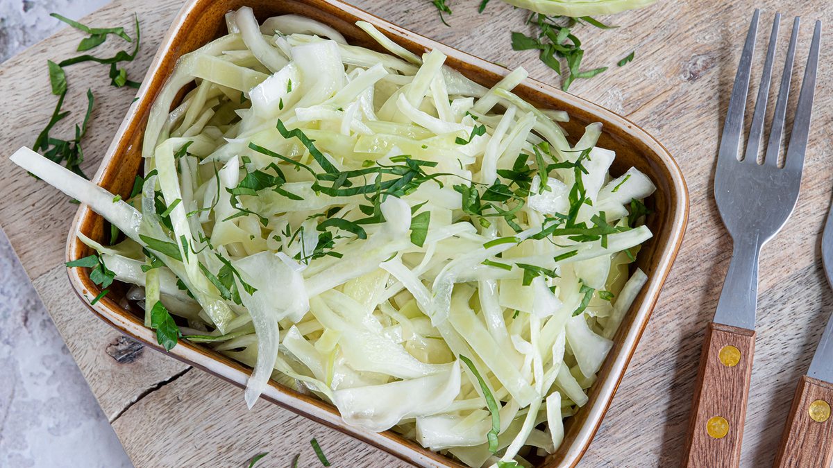 Klassischer Krautsalat wie beim Griechen