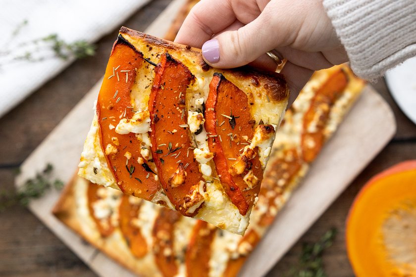 Kürbis-Flammkuchen mit Feta