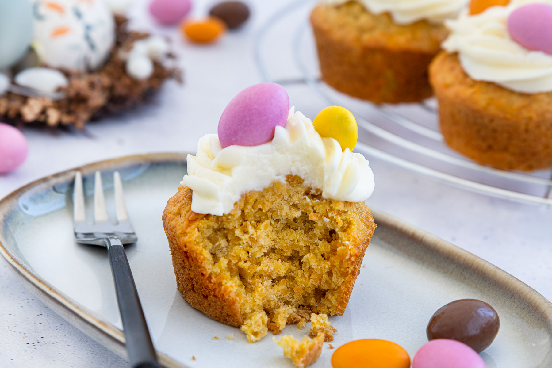 Oster-Muffins backen