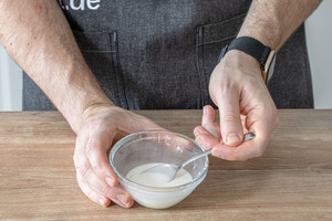 Stärke zum Abbinden der Soße zum Schweinerückenbraten
