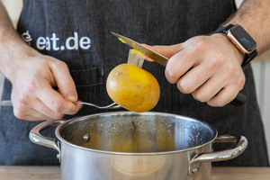 Kartoffeln pellen