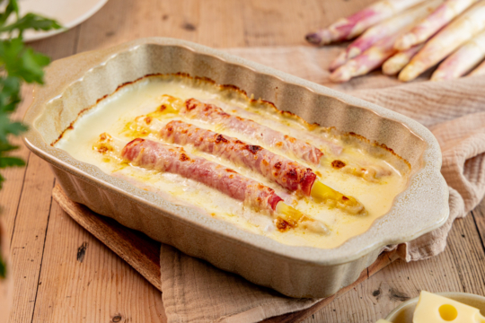 Überbackene Schinken-Spargel-Röllchen