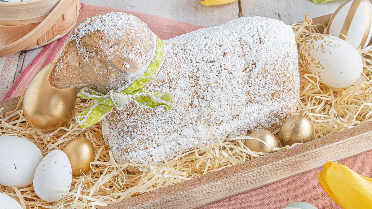 Saftiges veganes Osterlamm backen | Rezept - eat.de