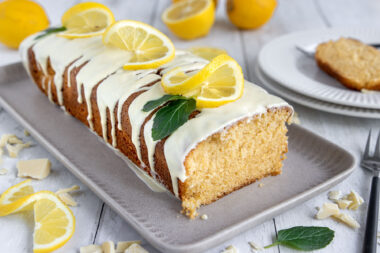 fluffiger Zitronenkuchen aus der Kastenform