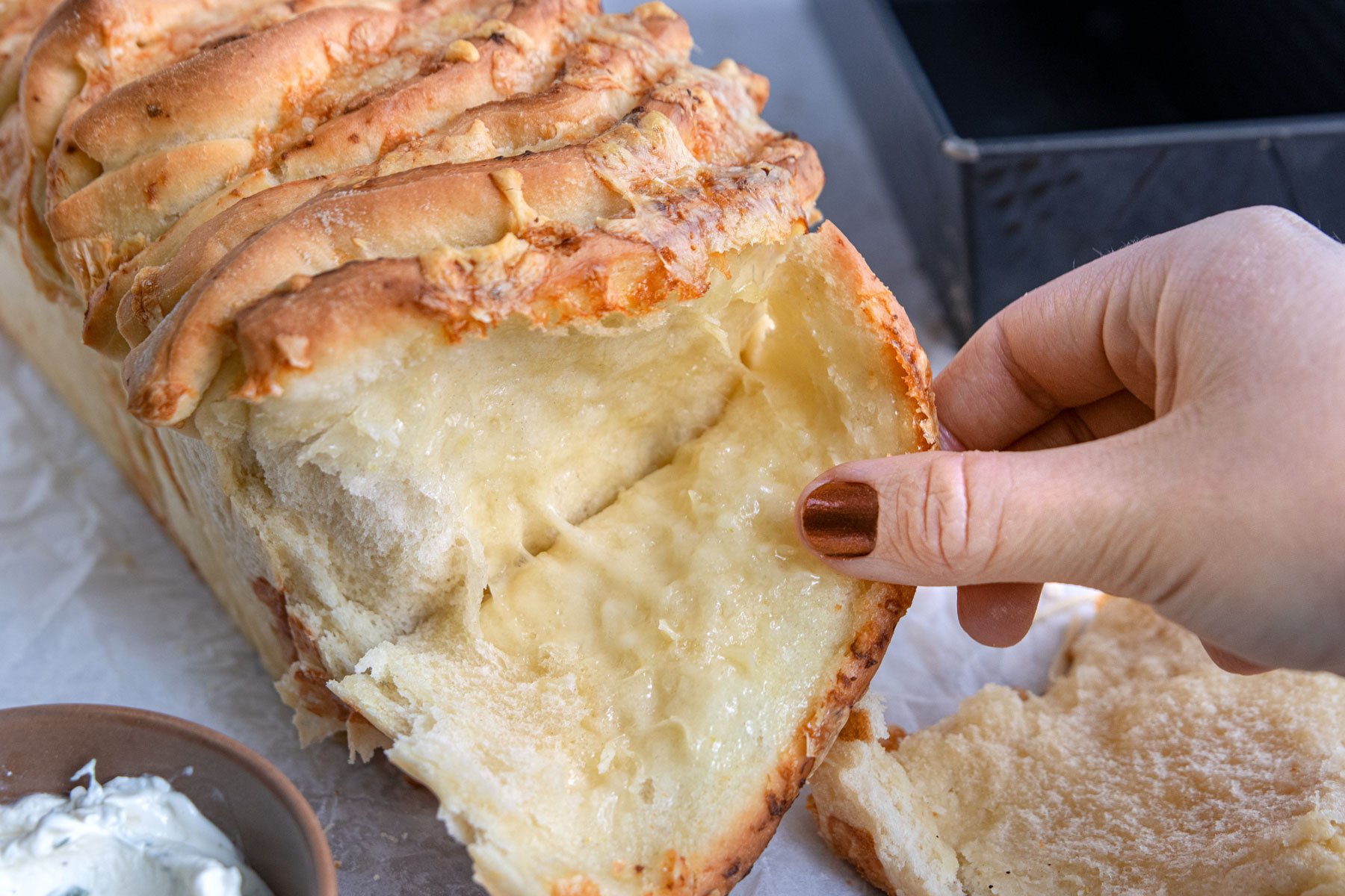 Käse-Knoblauch-Zupfbrot zum Grillen