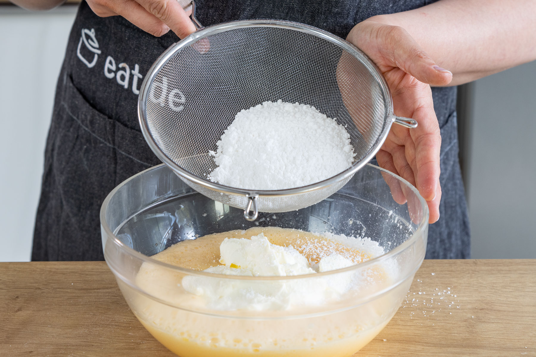 Aprikosenkuchen mit Schmand | Rezept Aprikosenkuchen mit Schmand | Rezept