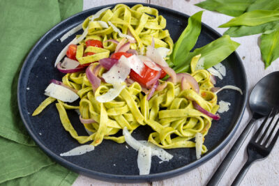 selber gemachte Bärlauch Tagliatelle 