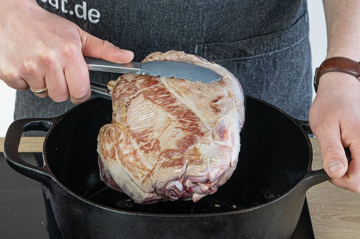 Lammkeule anbraten