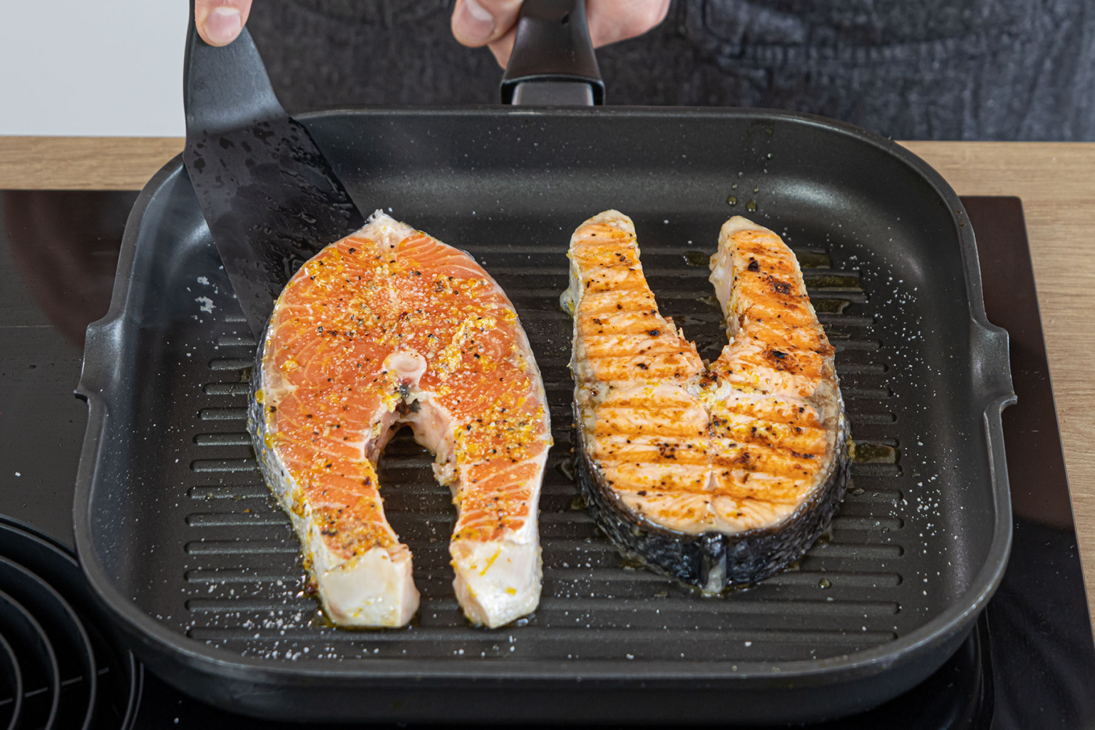 Lachs marinieren: Marinade mit Zitrone und Olivenöl | Rezept