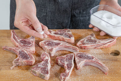 Fleisch salzen