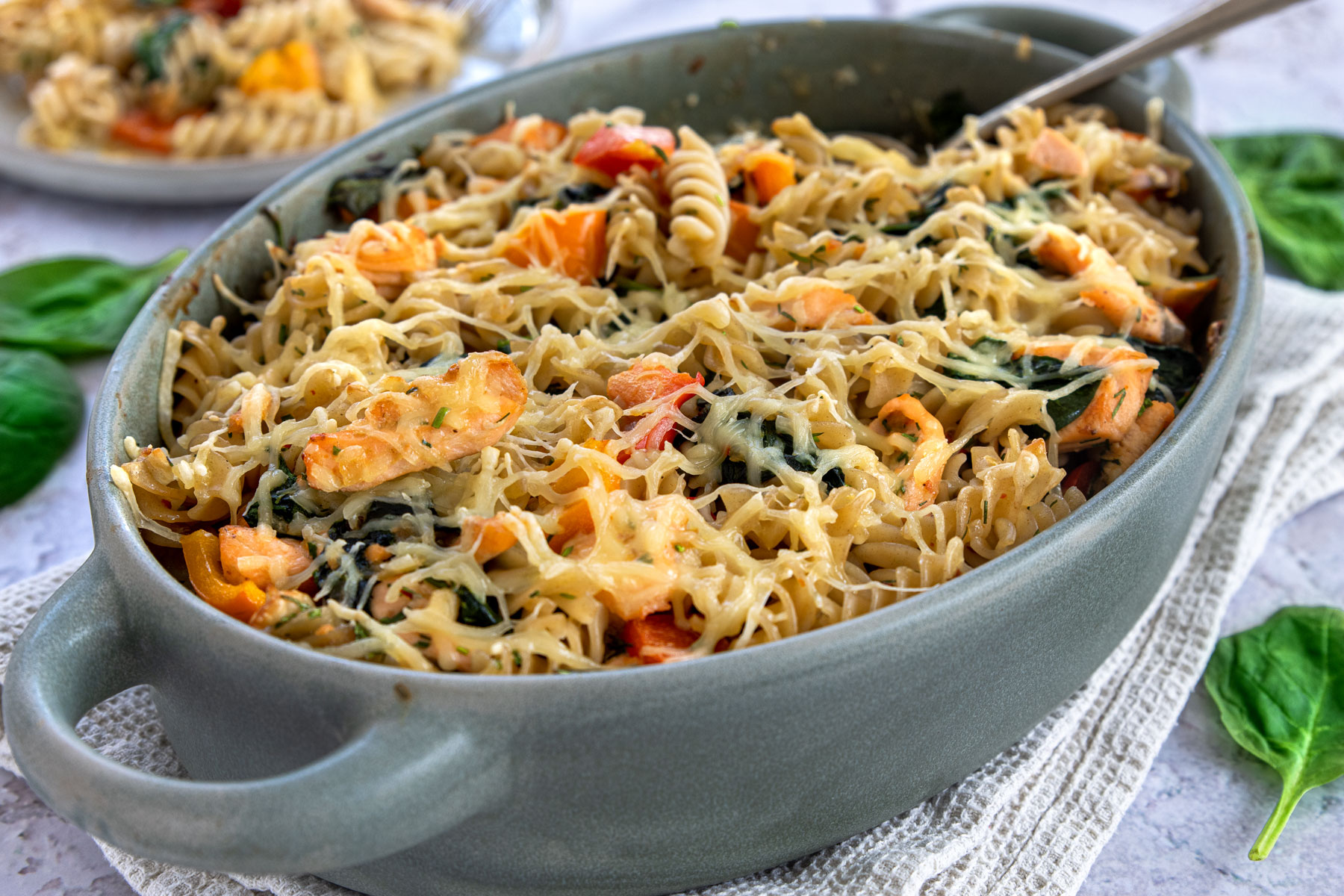 Nudelauflauf mit Lachs und Spinat