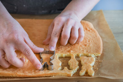 Hasen für Osterhasen-Osterkuchen ausstechen