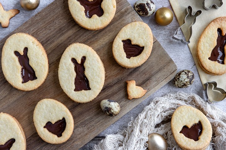 gefüllte Osterplätzchen mit Schokolade