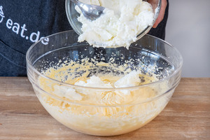 Quark dazugeben