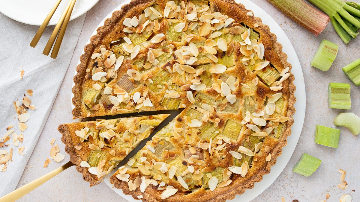 Rhabarbertarte mit Rahmguss
