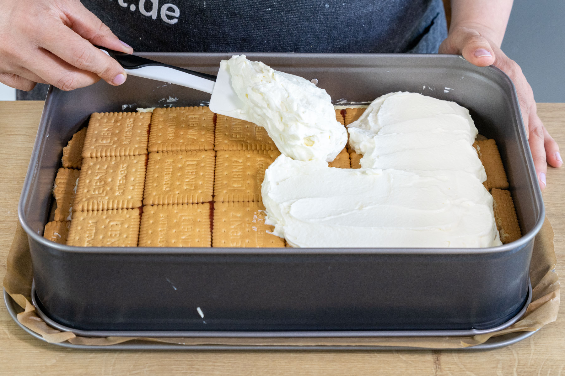 Creme aufstreichen