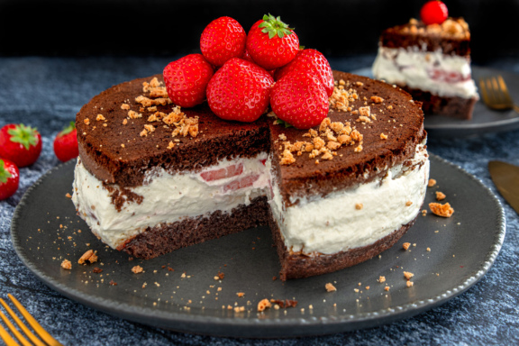 schnelle Erdbeer-Mascarpone-Torte