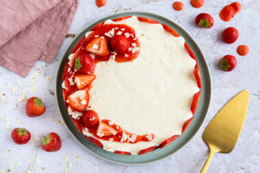 Erdbeer Panna Cotta Torte