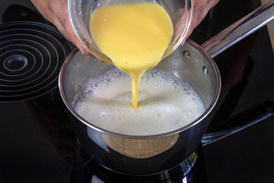 Vanillepudding anrühren