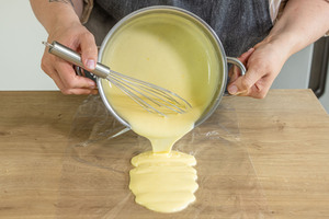 Pudding auf Folie geben
