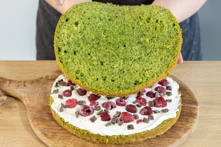 oberen Boden darauflegen