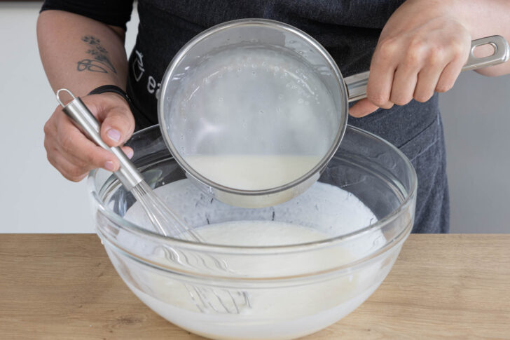 Gelatine zu der restlichen Masse geben